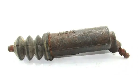Toyota RAV 4 (XA30) Clutch slave cylinder 