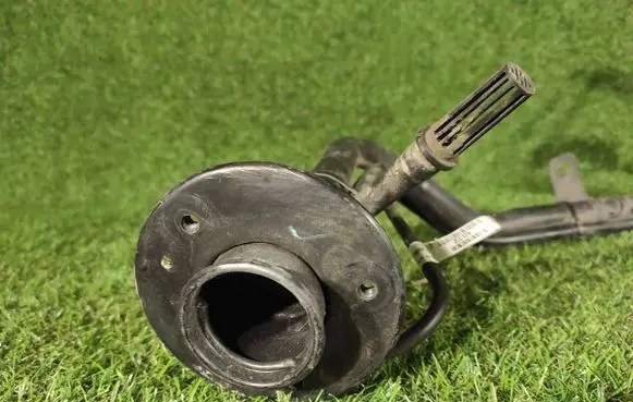 Fuel tank filler neck pipe