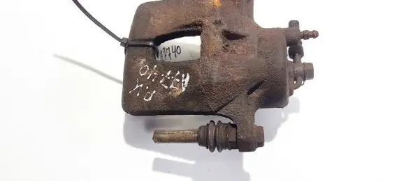Toyota Corolla Verso E121 Front brake caliper