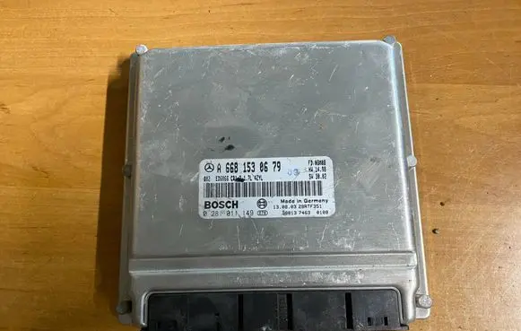 Mercedes-Benz Vaneo W414 Engine control unit/module A6681530679 0281011149