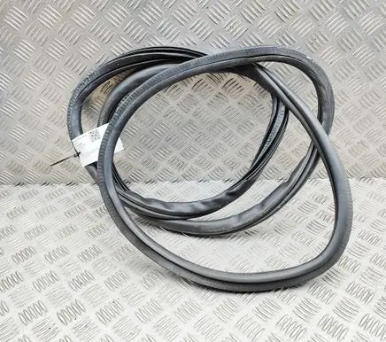 Rubber seal rear door