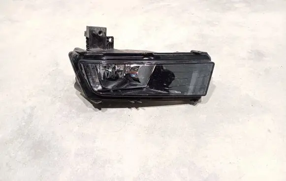 Volkswagen Touran III Front fog light 5TA941661A
