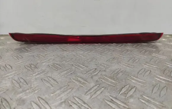 Audi A4 S4 B8 8K Third/center stoplight 8K9945097