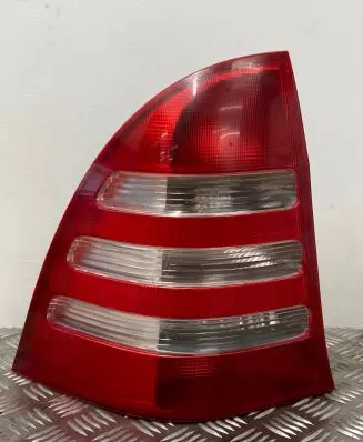 Mercedes-Benz C W203 Rear/tail lights 2038201164