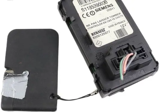 Renault Scenic II - Grand scenic II Ignition key card reader 8200125077 S118539002B 05041