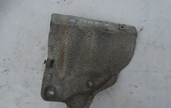 Mercedes-Benz ML W166 Heat shield in engine bay A1646623671
