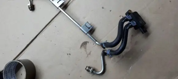 Audi A4 S4 B9 8W Exhaust gas pressure sensor 057906051B