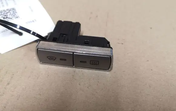 Windscreen/window heater switch