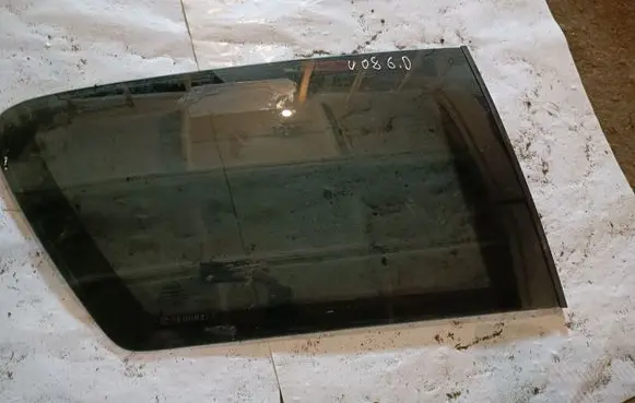 Toyota Corolla E120 E130 Rear side window E143R001583 AS2