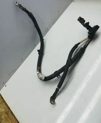 Toyota RAV 4 (XA30) Positive cable (battery) 8212342
