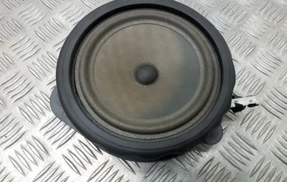 Audi A3 S3 A3 Sportback 8P Front door speaker 8P0035411