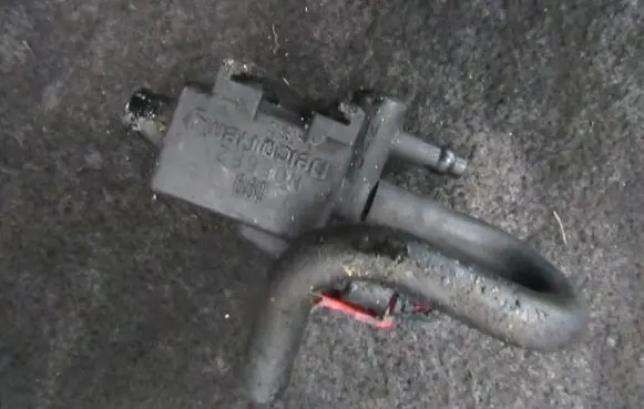 Renault Megane I Turbo solenoid valve