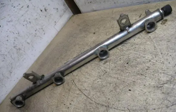 Mercedes-Benz A W168 Fuel main line pipe BOSCH0280151036VDO96614001