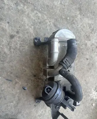 Audi A6 S6 C6 4F EGR valve cooler