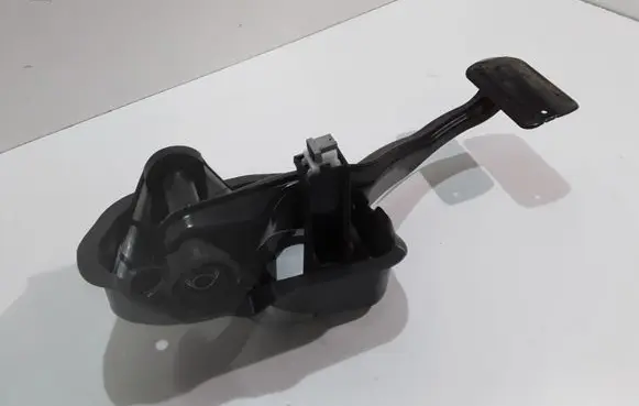 Mercedes-Benz S W222 Brake pedal A2222940001
