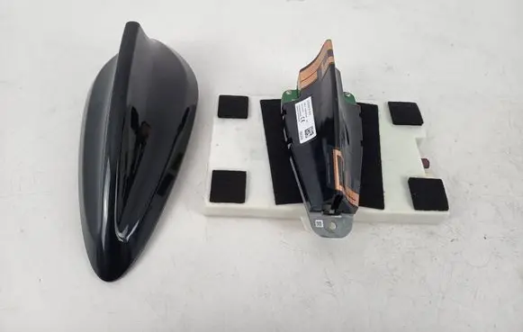 BMW 3 F30 F35 F31 Aerial GPS antenna 9303037 8734740 9253662