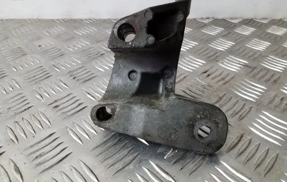 Ford Focus Engine mounting bracket XS4Q9K552AB