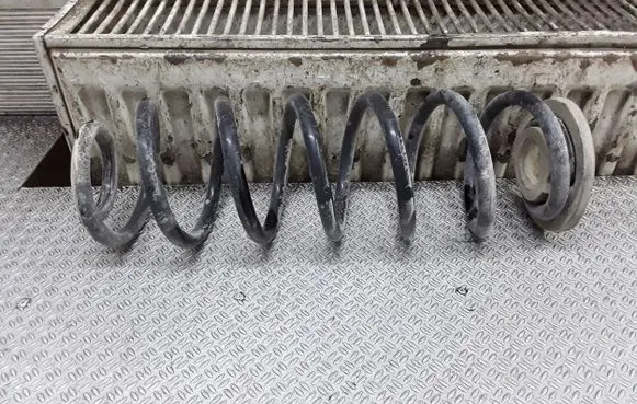 Volkswagen PASSAT B7 USA Rear coil spring
