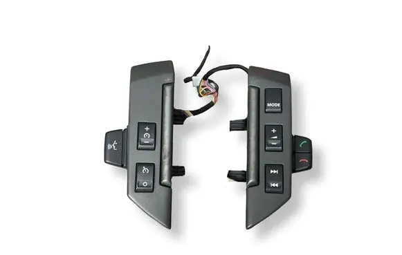 Land Rover Discovery 3 - LR3 Steering wheel buttons/switches XPD500510 XPD500600