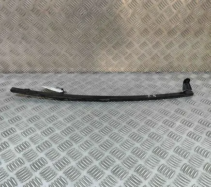 Toyota Sienna XL40 IV Rear door window/glass frame 6740608010
