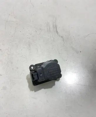Opel Vectra C Air flap motor/actuator 09180204