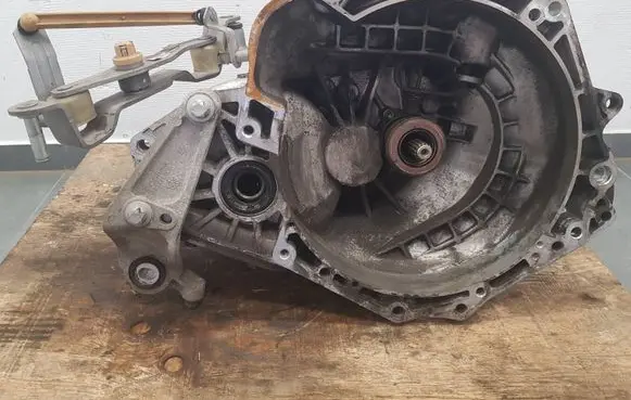 Opel Adam Manual 5 speed gearbox 24580479 649354685 HP0732D37