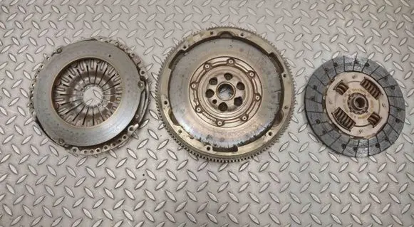 Volkswagen Golf VII Clutch set kit 04E141016J 043082001961