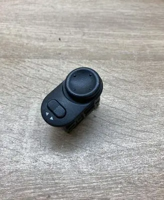 Opel Astra G Wing mirror switch 09226861