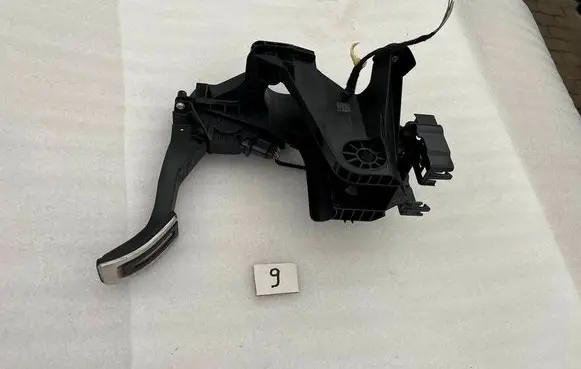 Volkswagen Arteon Accelerator throttle pedal 5Q1723503K