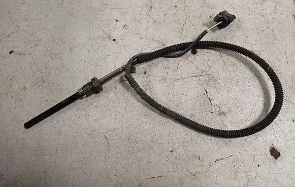 Mercedes-Benz E W212 Exhaust gas temperature sensor A0009058804