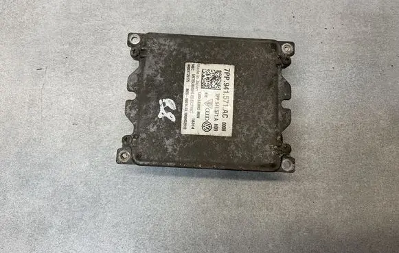 Volkswagen PASSAT B8 LED ballast control module 7PP941571AC