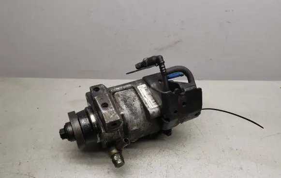 Ford Mondeo Mk III Fuel injection high pressure pump 5S7Q9B395AA R9044Z090A