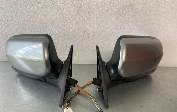 Subaru Forester SG Front door electric wing mirror