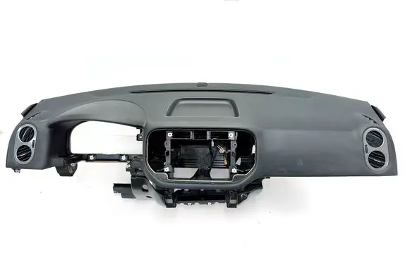 Volkswagen Tiguan Dashboard 5N1858295 5M1858296