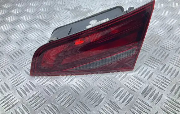Audi A3 S3 8V Tailgate rear/tail lights 8V4945094
