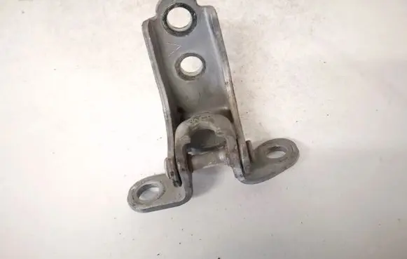 KIA Carens I Front door upper hinge