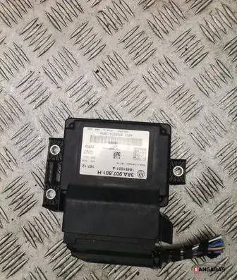 Volkswagen Tiguan Hand brake control module 3AA907801H