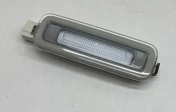 Audi Q3 F3 Front seat light 4M0947105