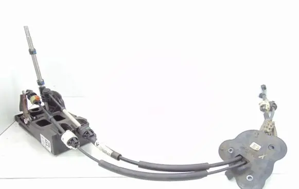 Renault Megane I Gear shift cable linkage 