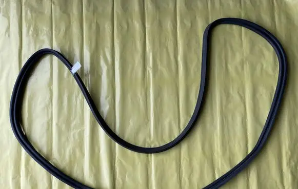 Mercedes-Benz C AMG W204 Seal rubber (tailgate) 