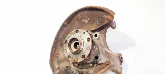 Rear wheel hub