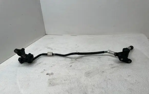 Volkswagen Touareg III Engine coolant pipe/hose 059121086 059121671 059121670