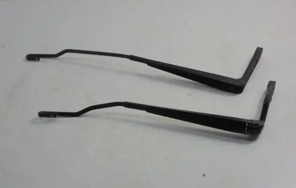 Skoda Fabia Mk1 (6Y) Front wiper blade arm 6Y1955409