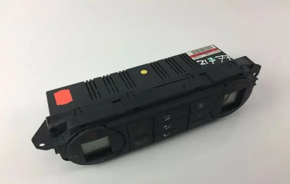Ford Focus Climate control unit 3M5T18C612AR Z1777