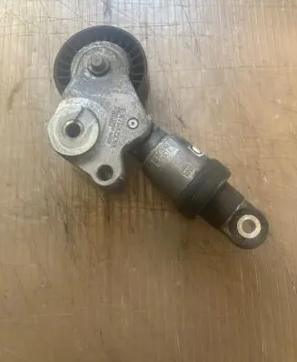 Mazda 2 Generator/alternator belt tensioner F6066550100 F606655 P51D15980