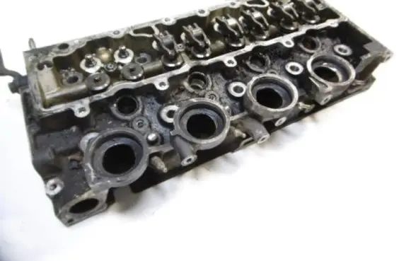 Peugeot 206 CC Engine head 9643477110