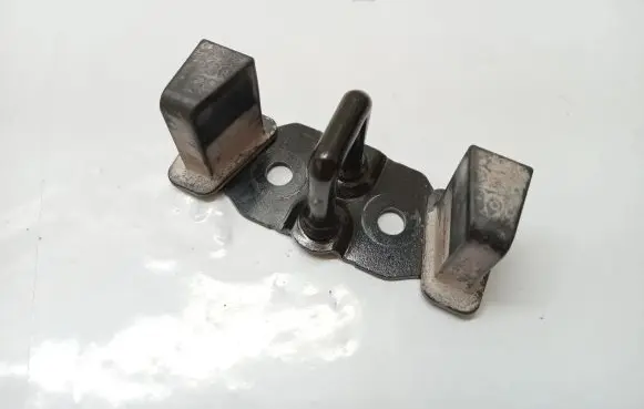 Ford Puma Tailgate/trunk/boot lock/catch/latch DS73-F404B12-BC