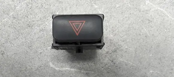 Toyota Corolla E110 Fan control module 