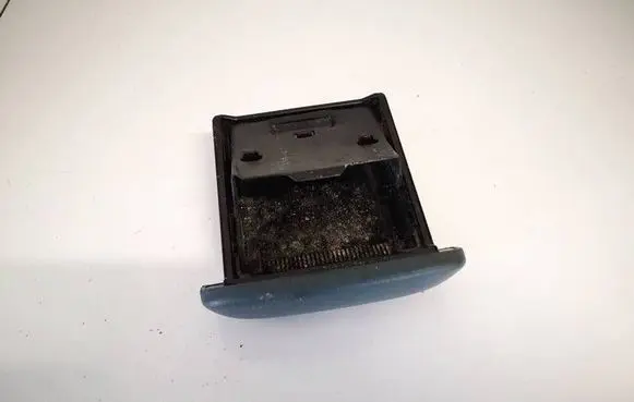 Car ashtray
