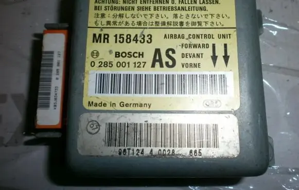 Mitsubishi Carisma Airbag control unit/module MR158433 0285001127